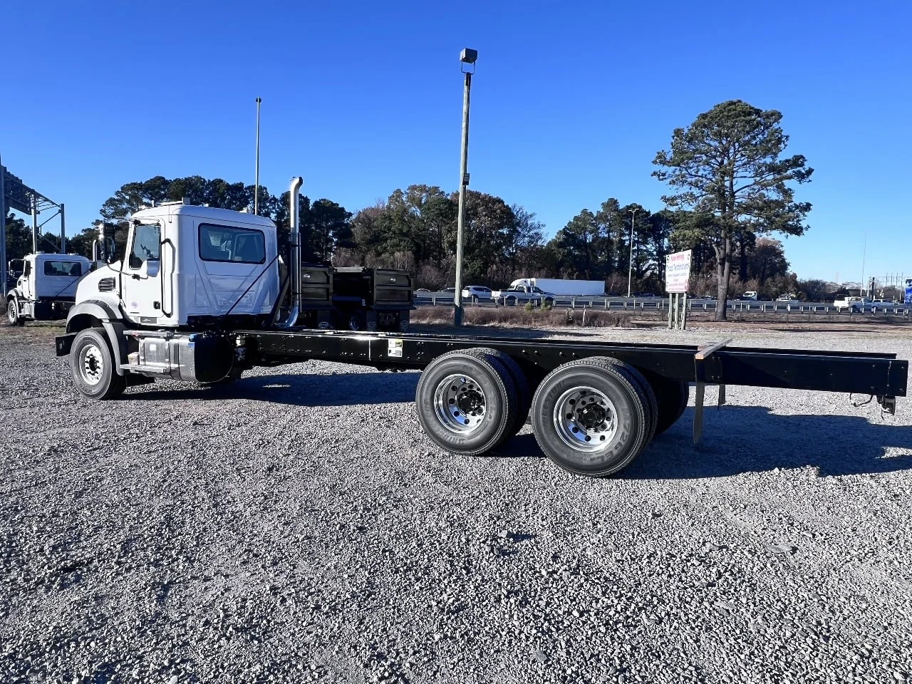 2025 Mack Granite in Chesapeake, VA — photo 9