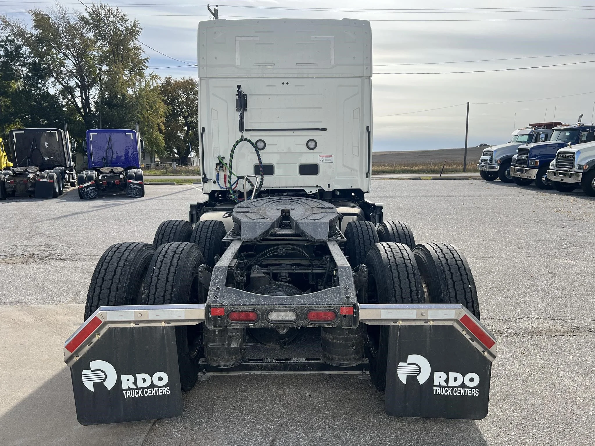 2026 Mack Pioneer — photo 4