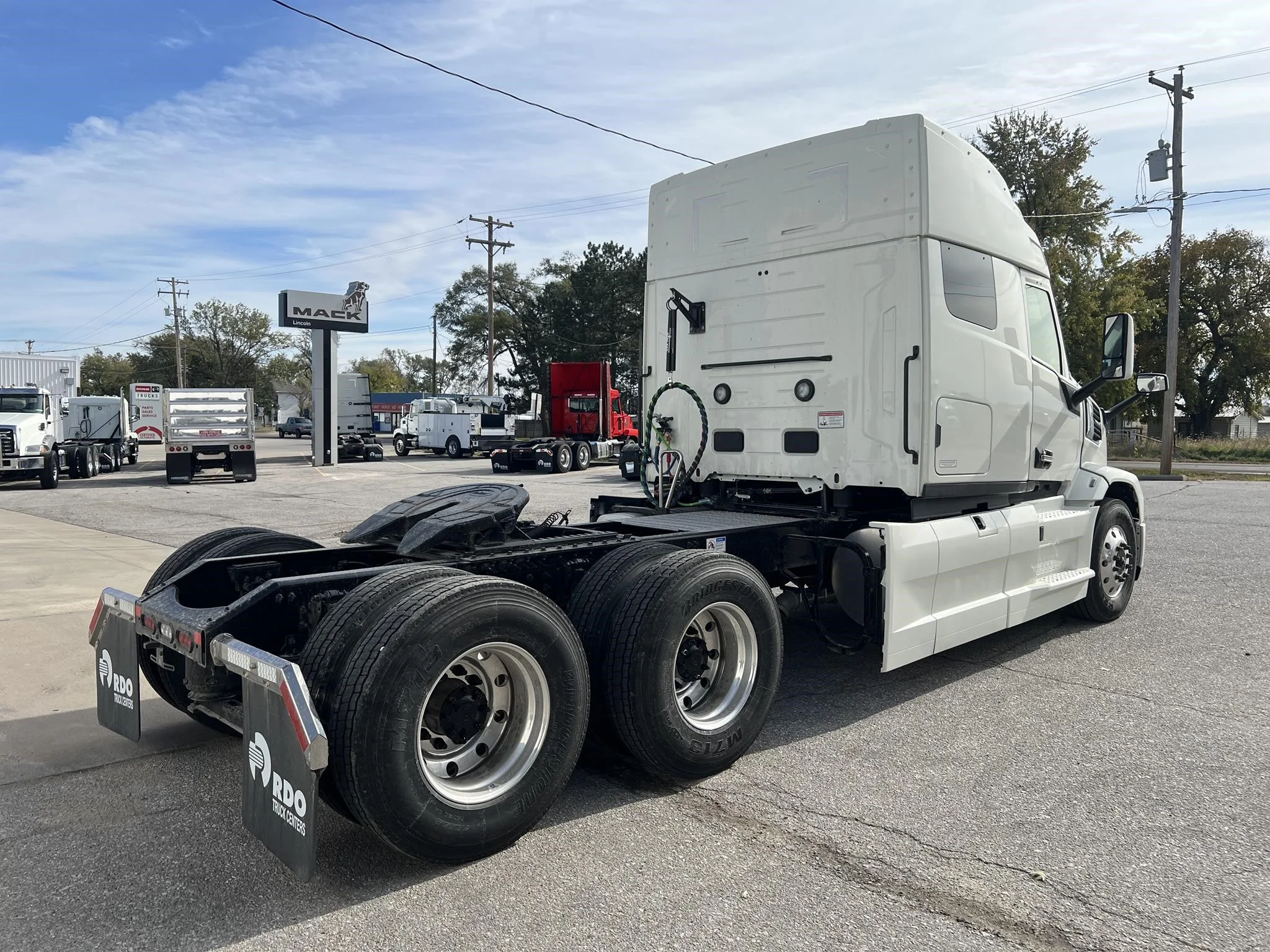 2026 Mack Pioneer — photo 5