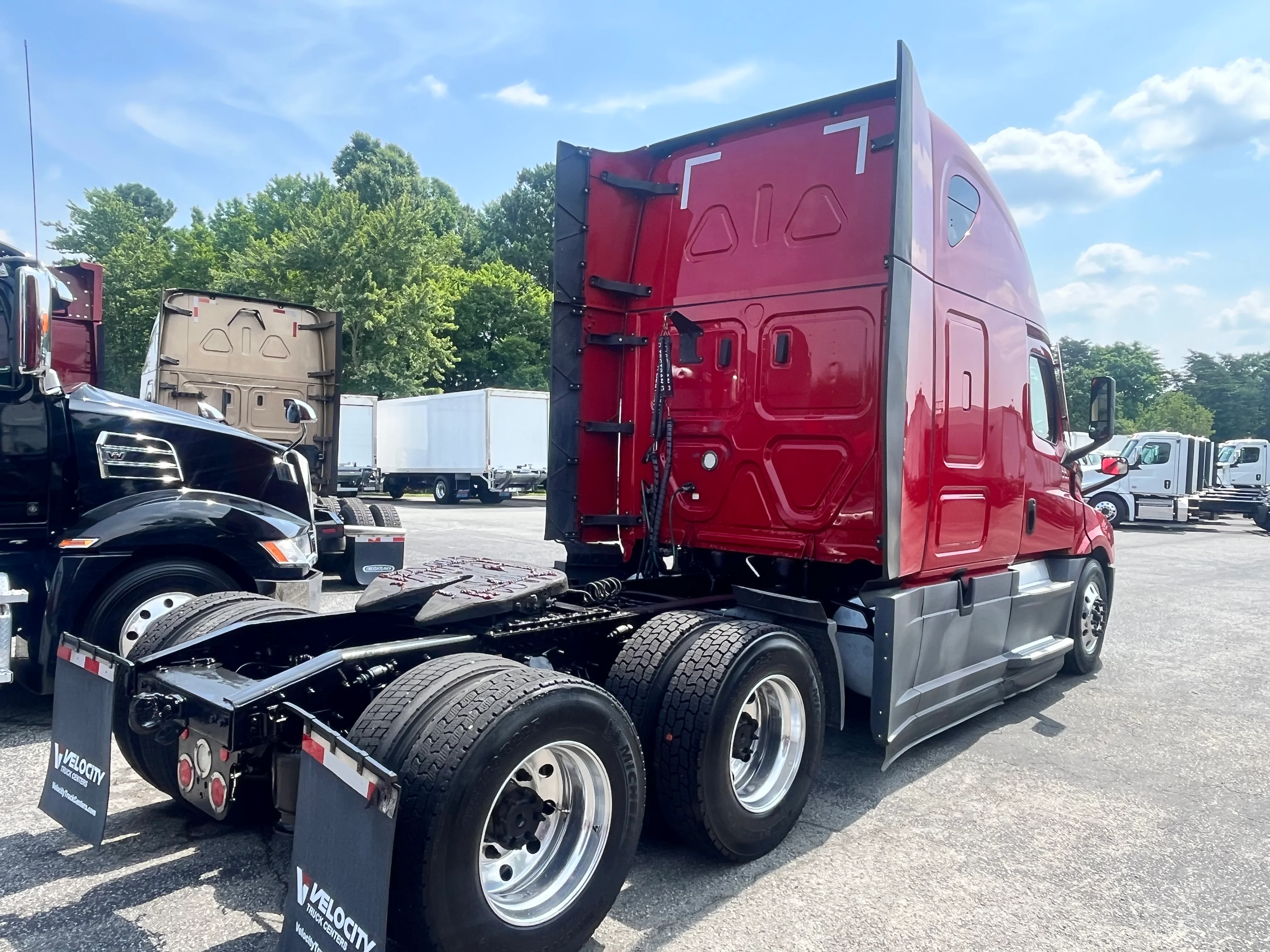 2021 Freightliner Cascadia in Greensboro, NC — photo 5