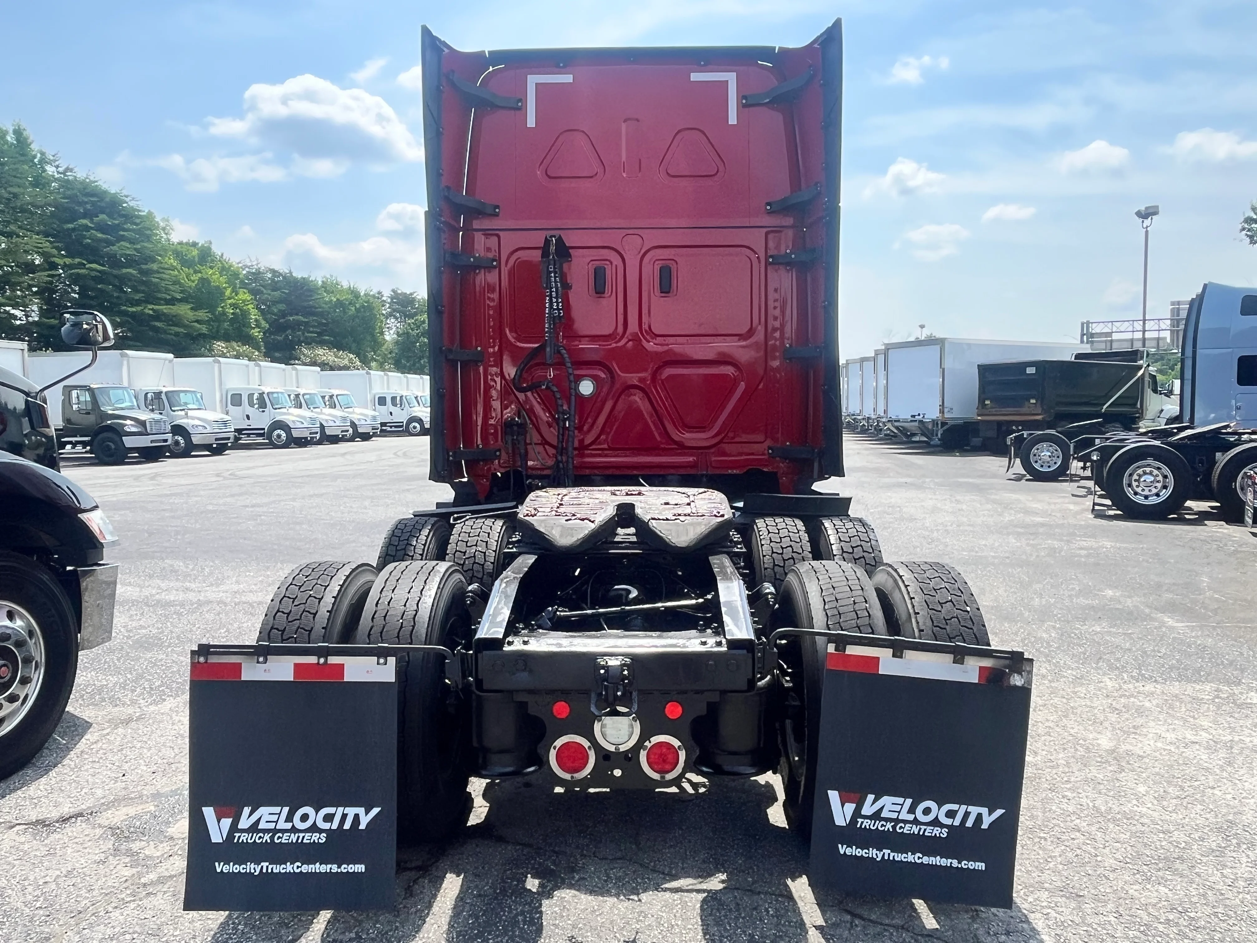 2021 Freightliner Cascadia in Greensboro, NC — photo 4