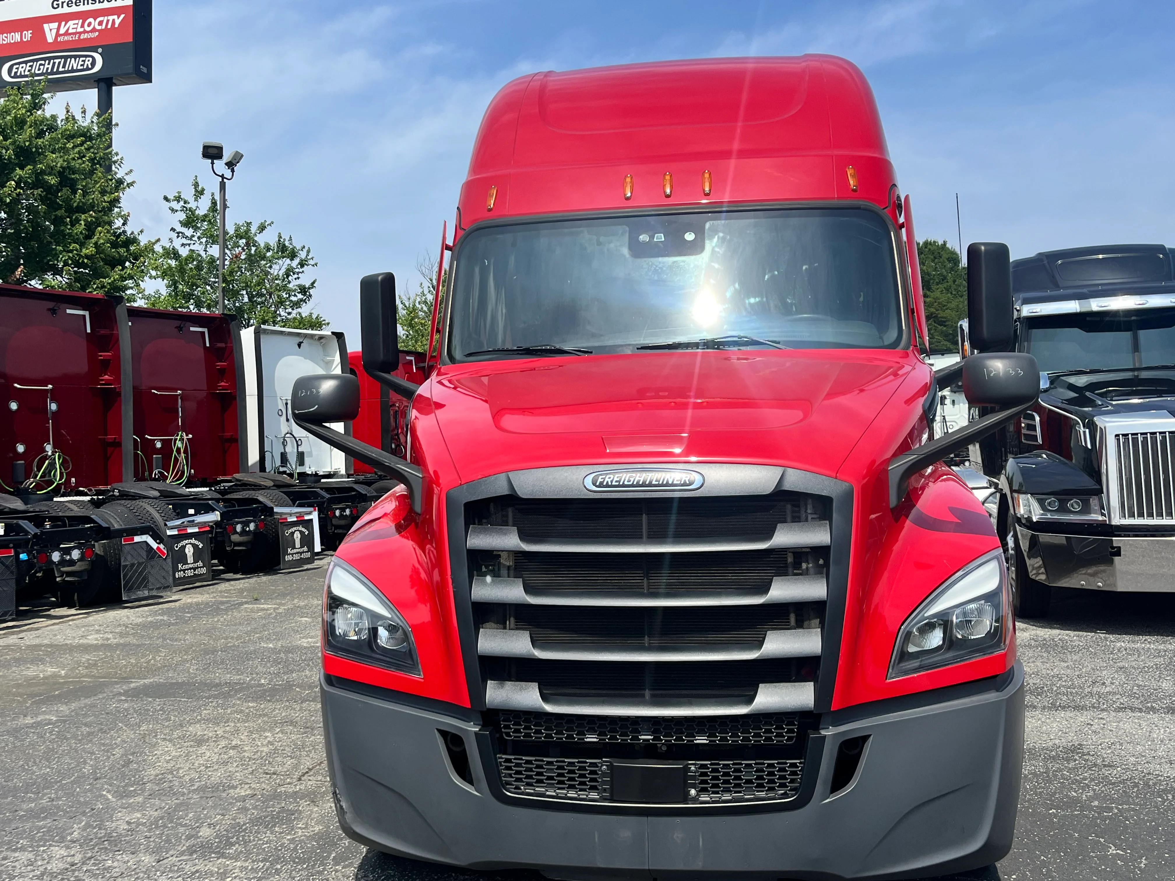 2021 Freightliner Cascadia in Greensboro, NC — photo 8