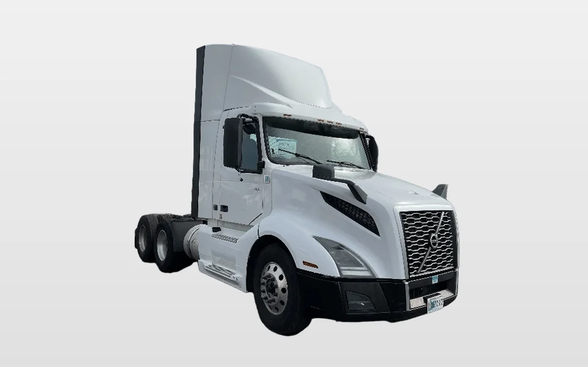2019 Volvo - image 1