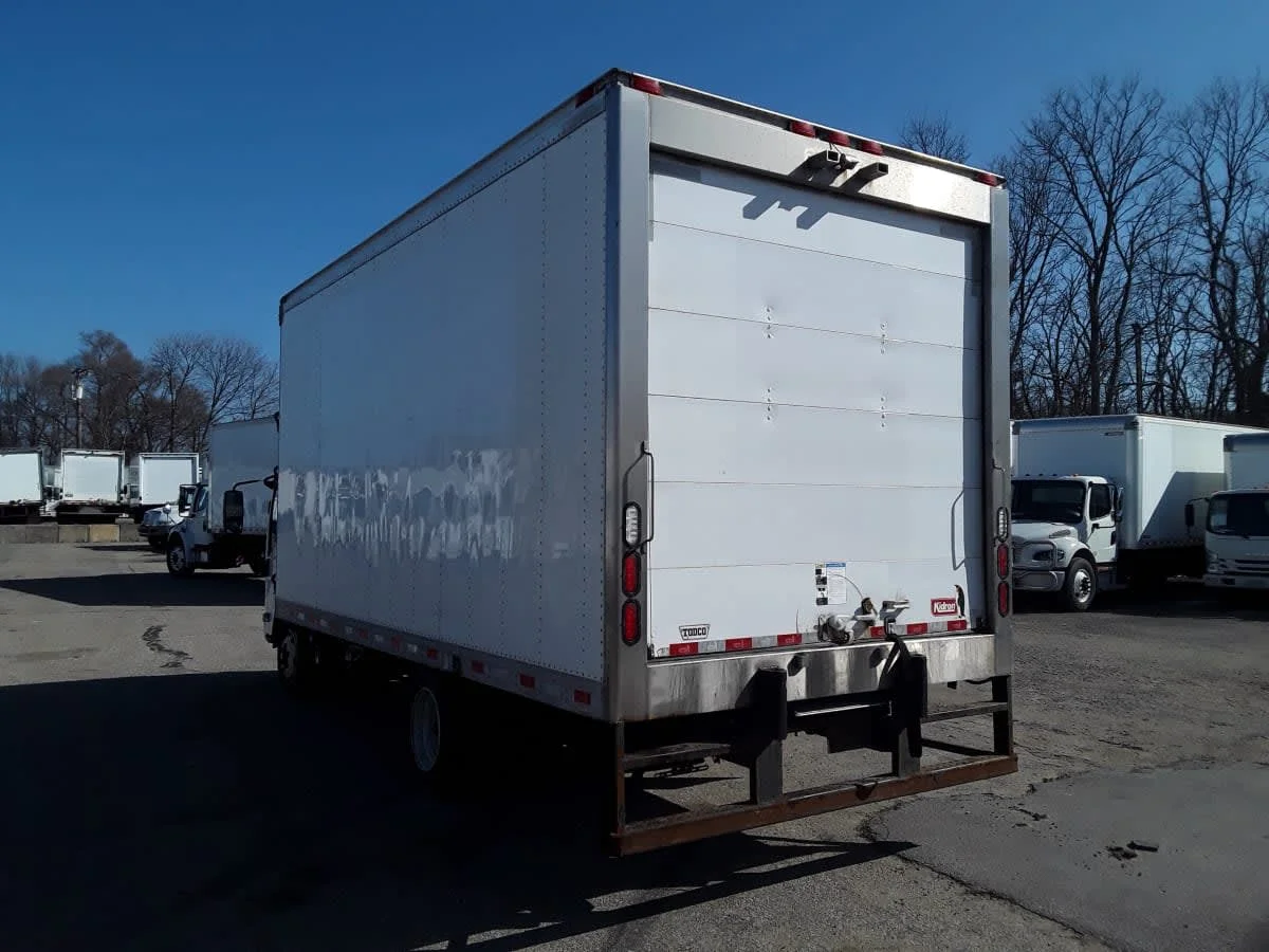 2018 Isuzu NRR - image 6