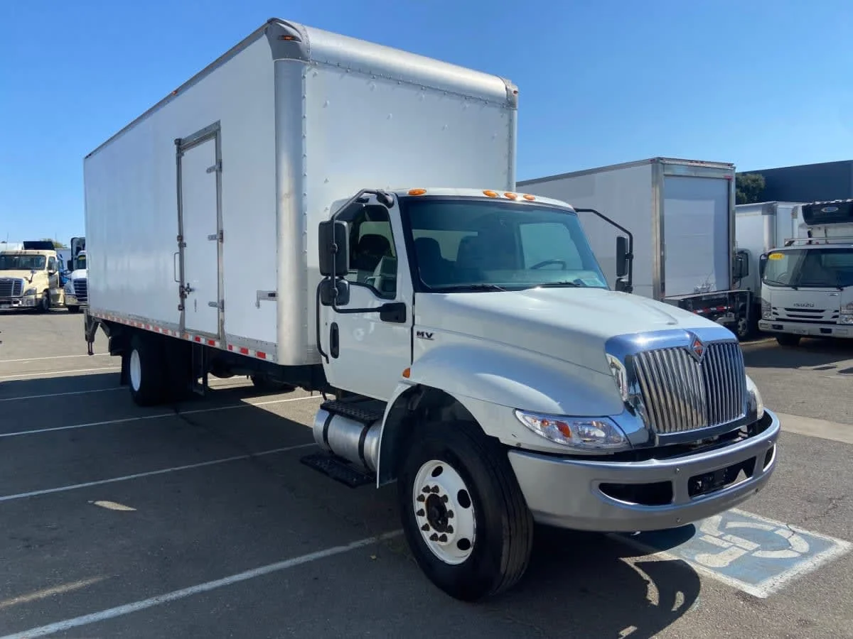 2020 International MV in San Diego, CA — photo 3