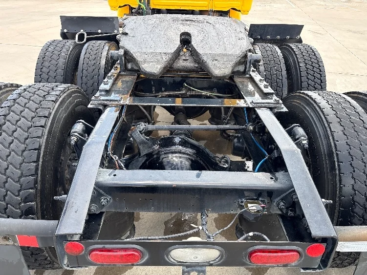 2020 Freightliner Cascadia in Fort Worth, TX — photo 6