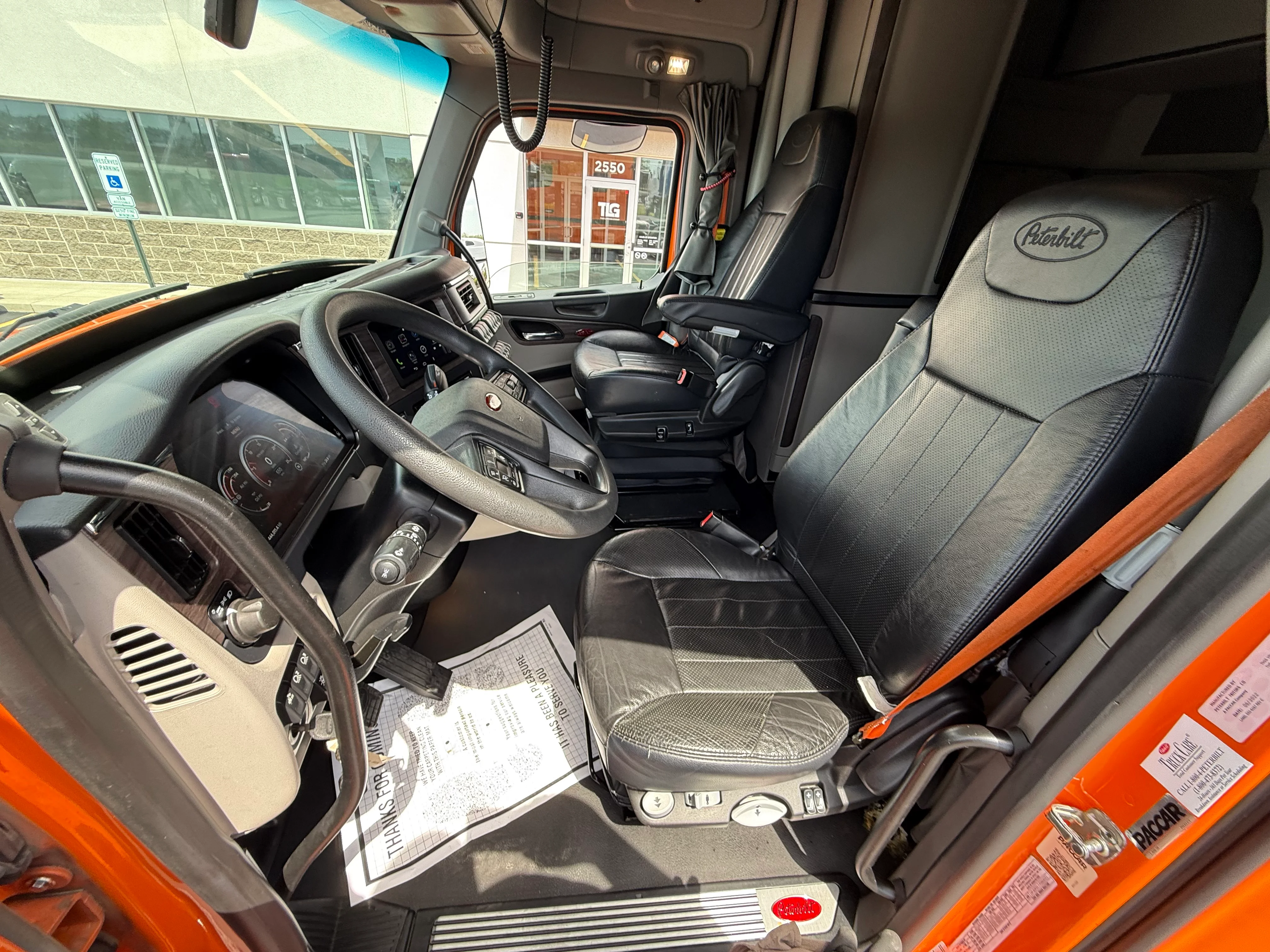 2023 Peterbilt 579 in Cincinnati, OH — photo 16