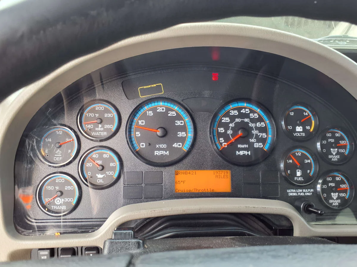 2019 International 4300 in Fort Worth, TX — photo 11