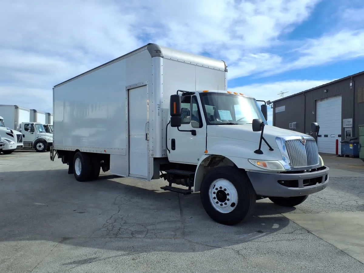 2019 International 4300 in Fort Worth, TX — photo 3