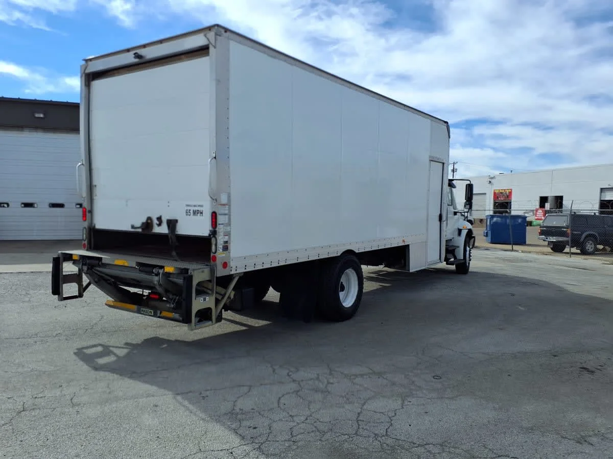 2019 International 4300 in Fort Worth, TX — photo 4
