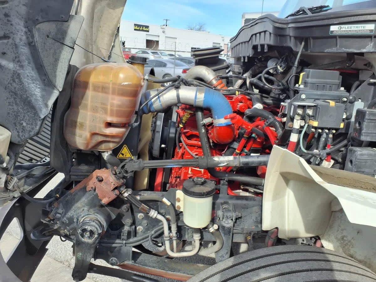 2019 International 4300 in Fort Worth, TX — photo 9