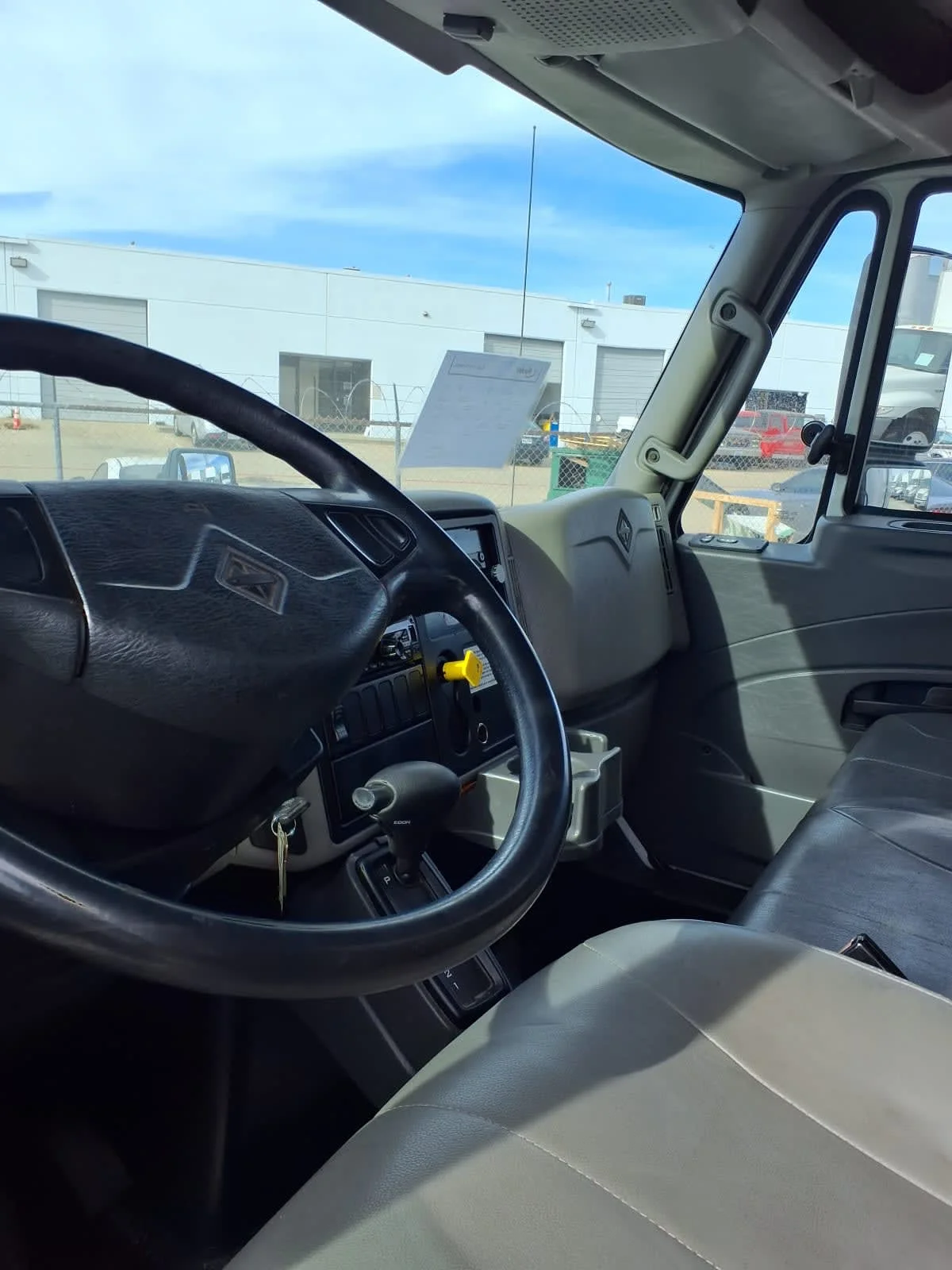 2019 International 4300 in Fort Worth, TX — photo 7