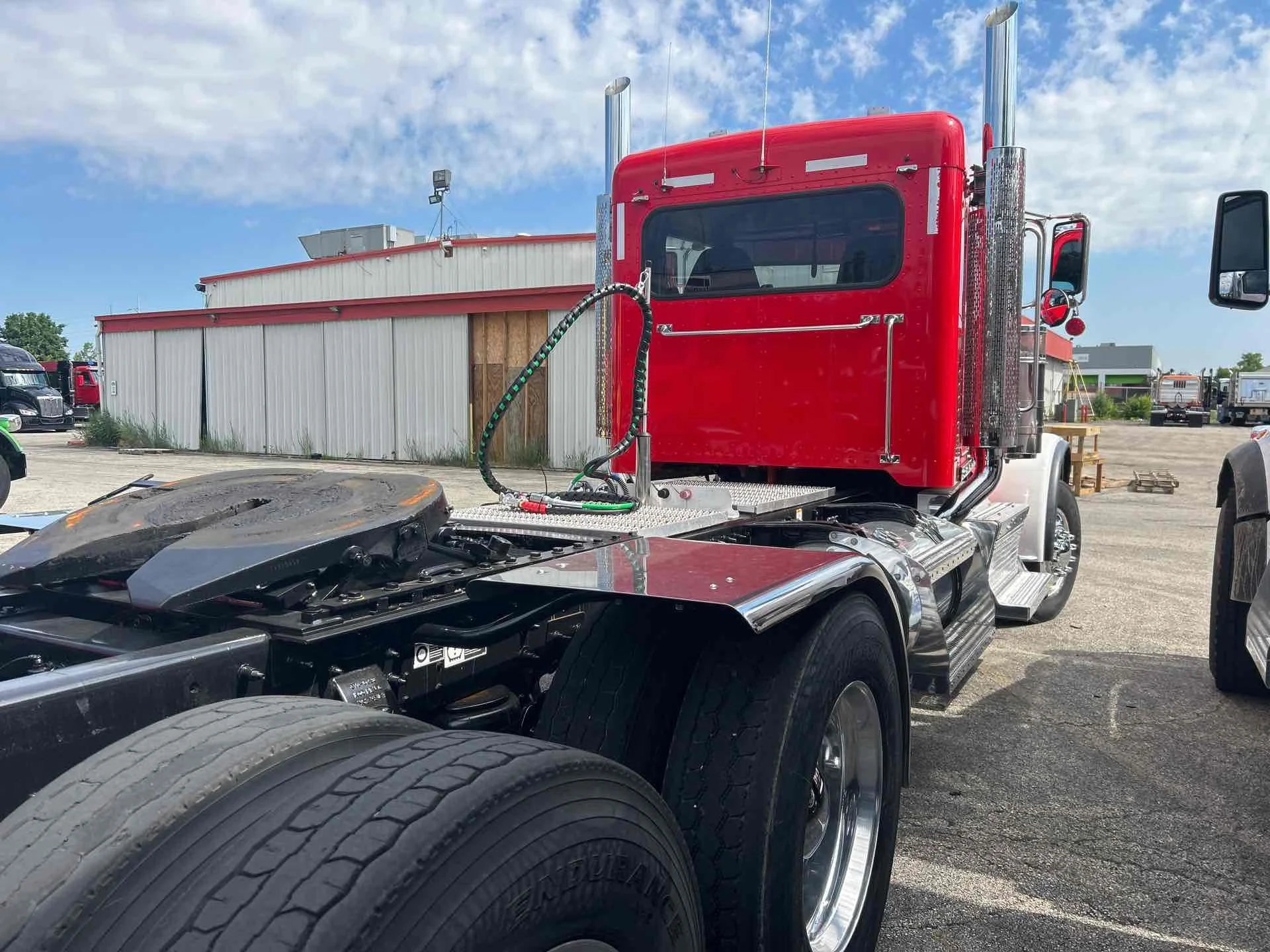 2023 Peterbilt 389 in Etna, OH — photo 6