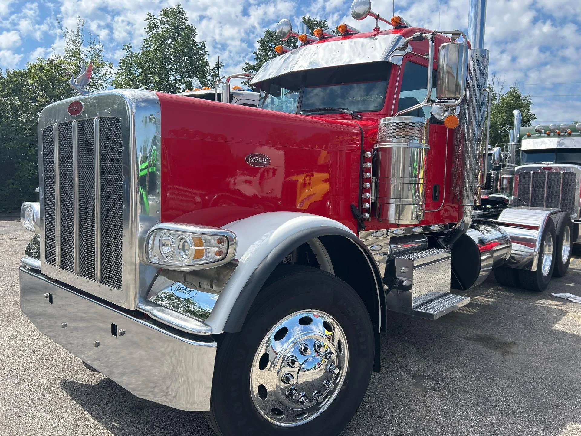 2023 Peterbilt 389 in Etna, OH