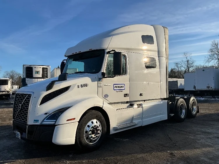 2022 Volvo VNL 760 in Reading, PA