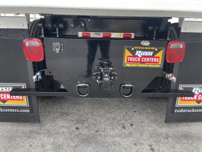 2027 Ford F-750 — photo 5