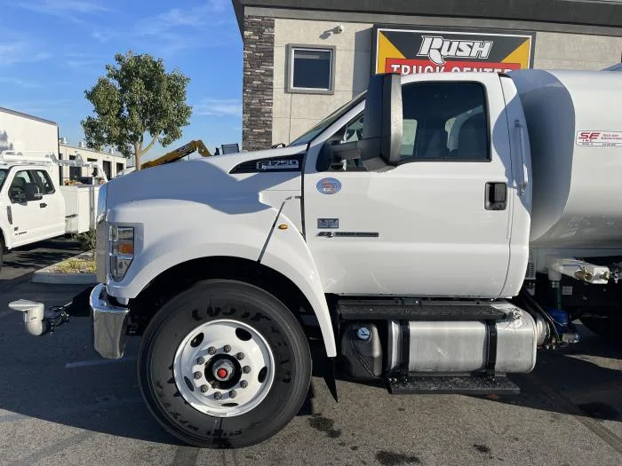 2026 Ford F-750 — photo 20