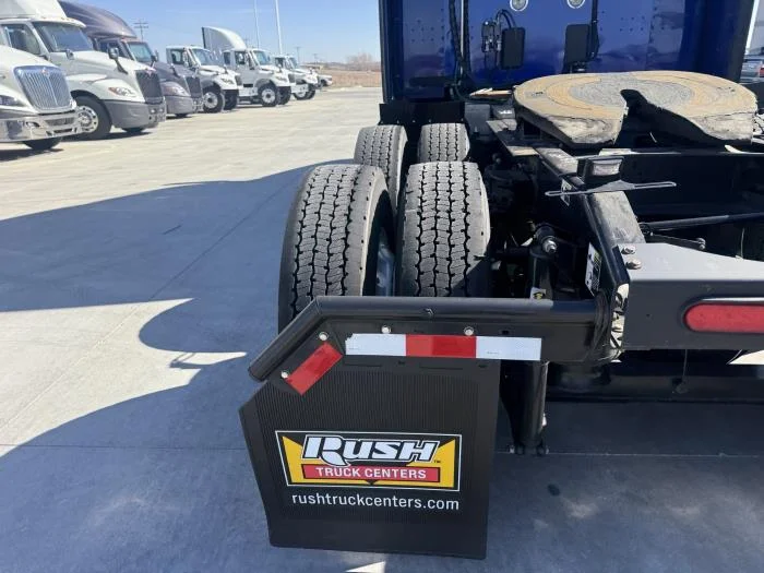 2022 Peterbilt 579 in Pontoon Beach, IL — photo 6