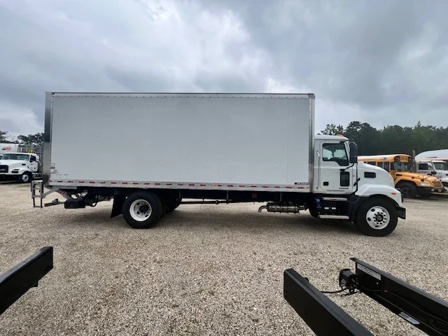 2025 Mack MD in Denver, CO — photo 14