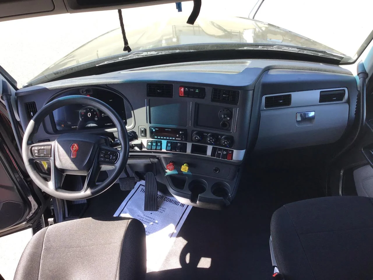 2023 Kenworth T680 in Pacific, WA — photo 8