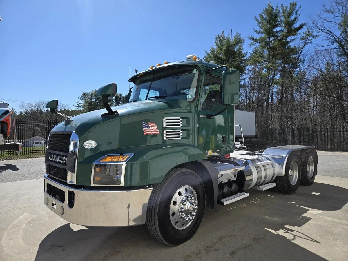 2019 Mack Anthem in Barrington, NH