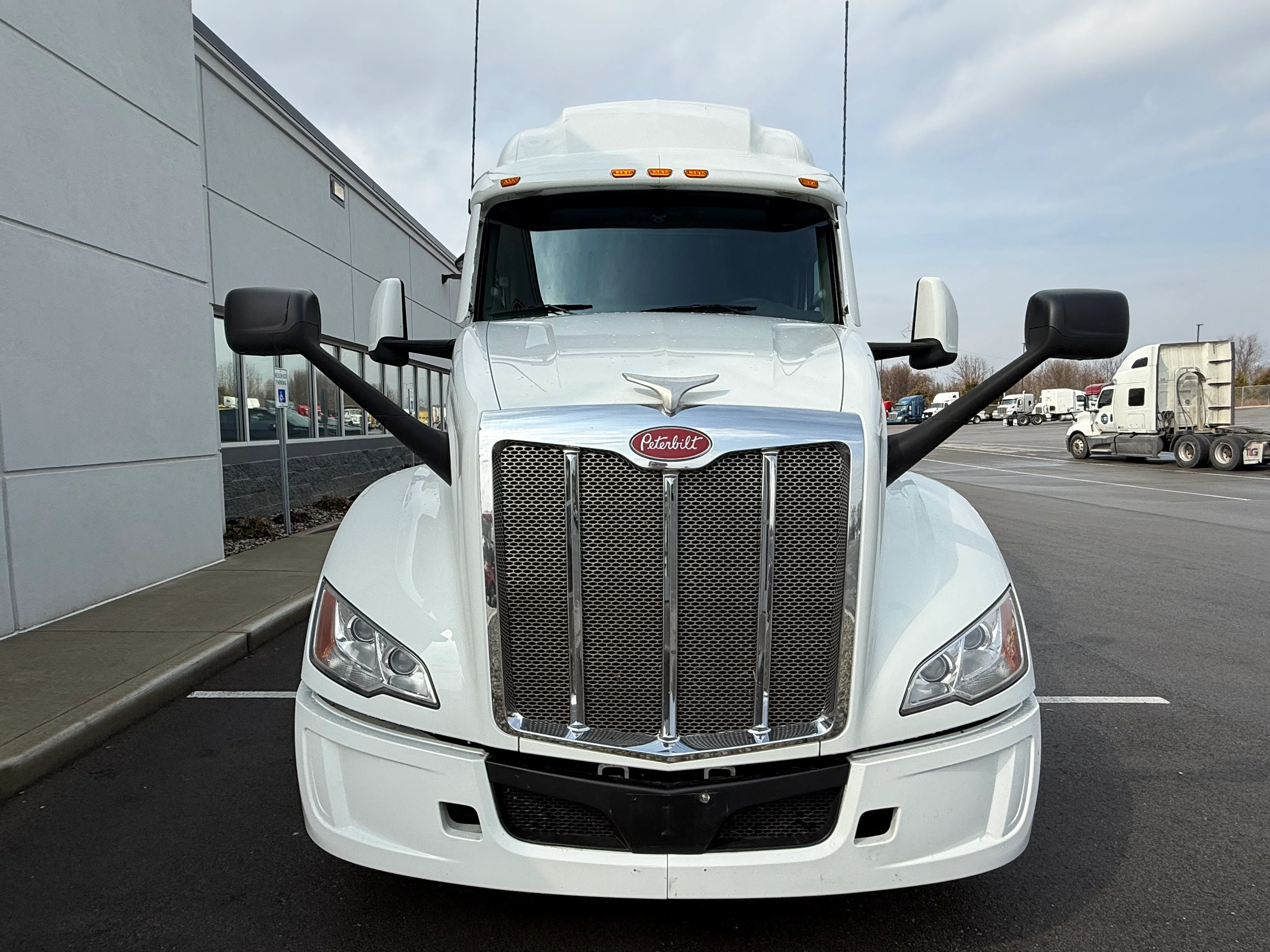 2024 Peterbilt 579 - image 6