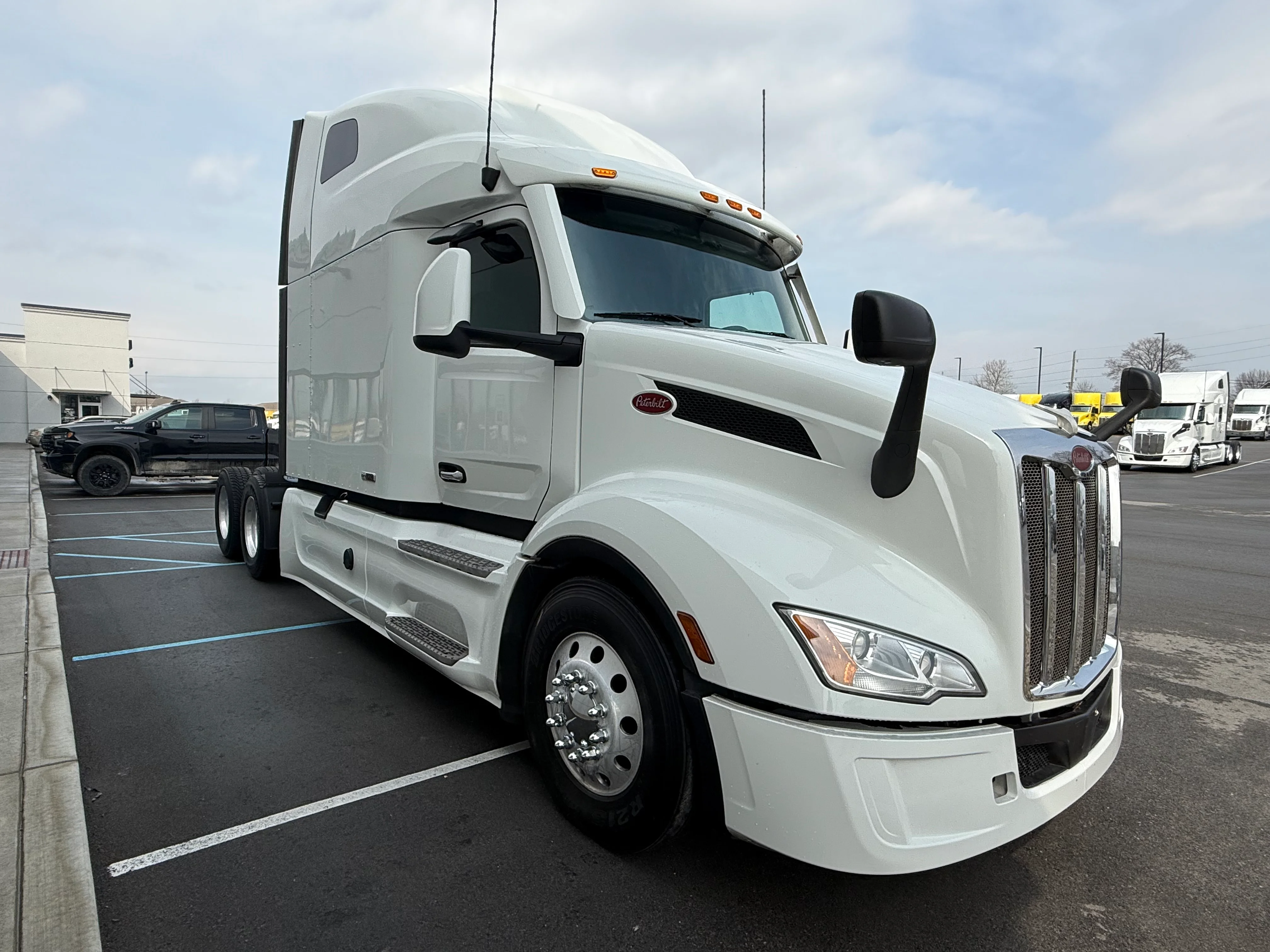 2024 Peterbilt 579 - image 5