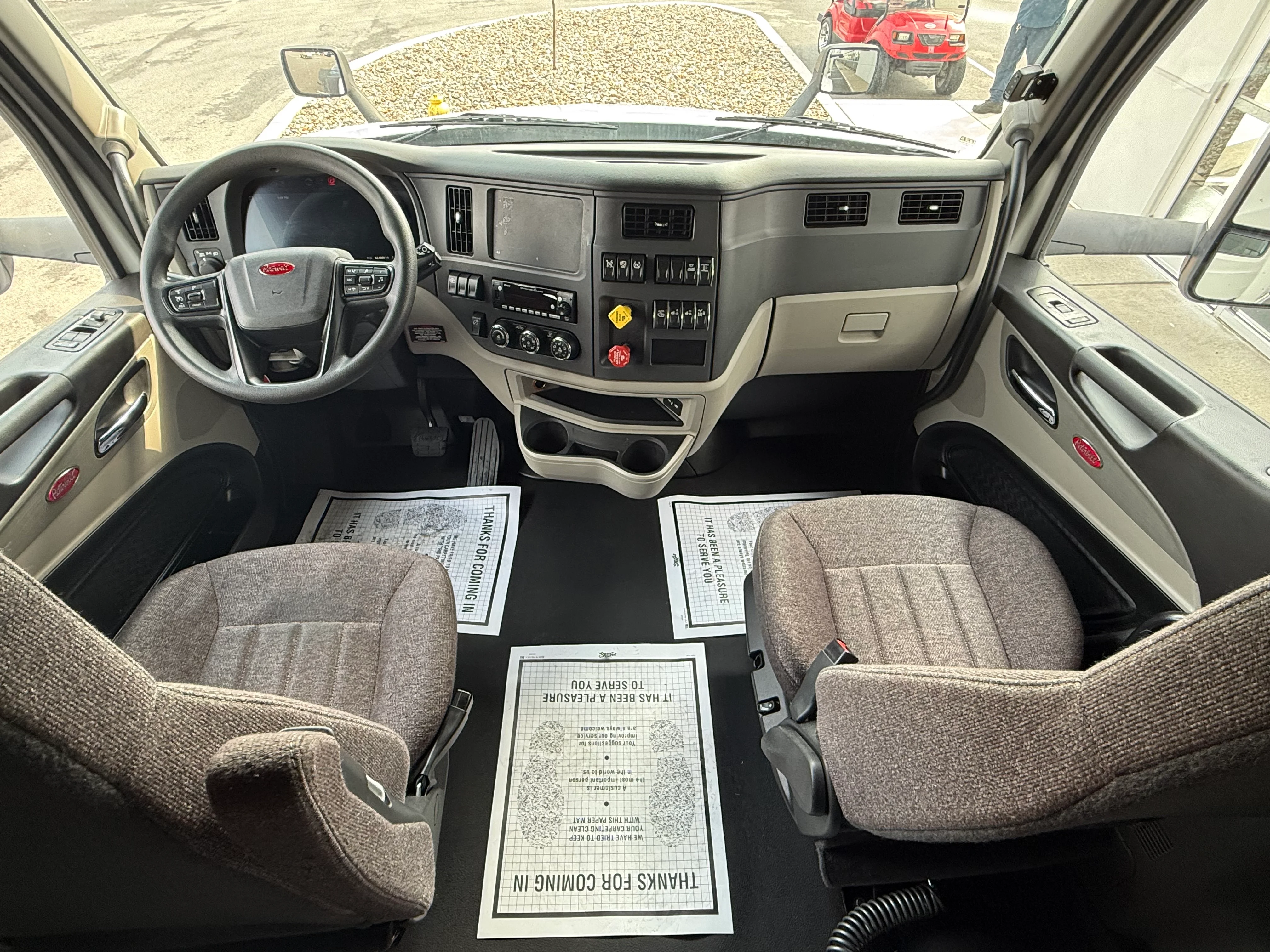 2024 Peterbilt 579 - image 13