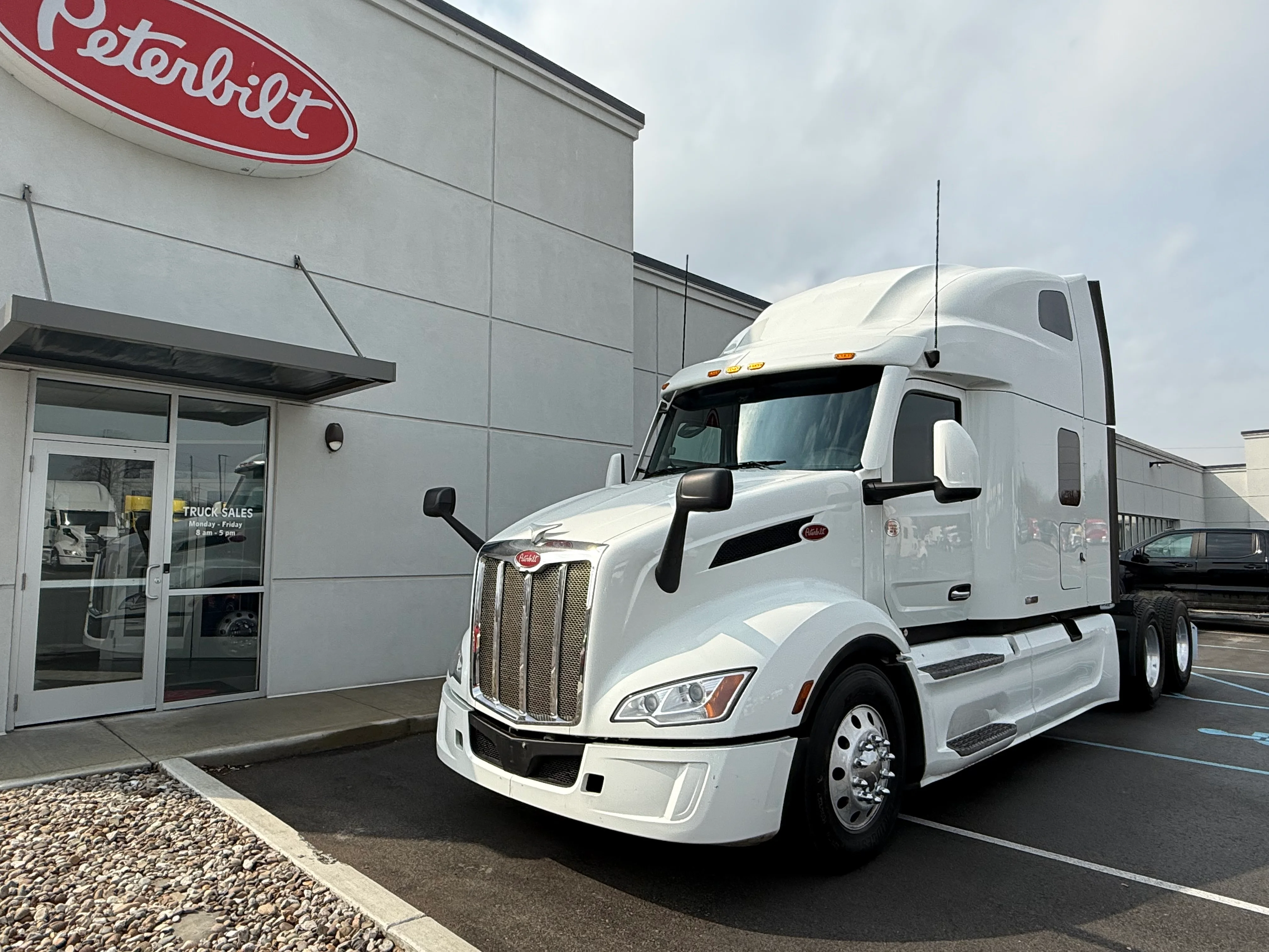 2024 Peterbilt 579 in Evansville, IN