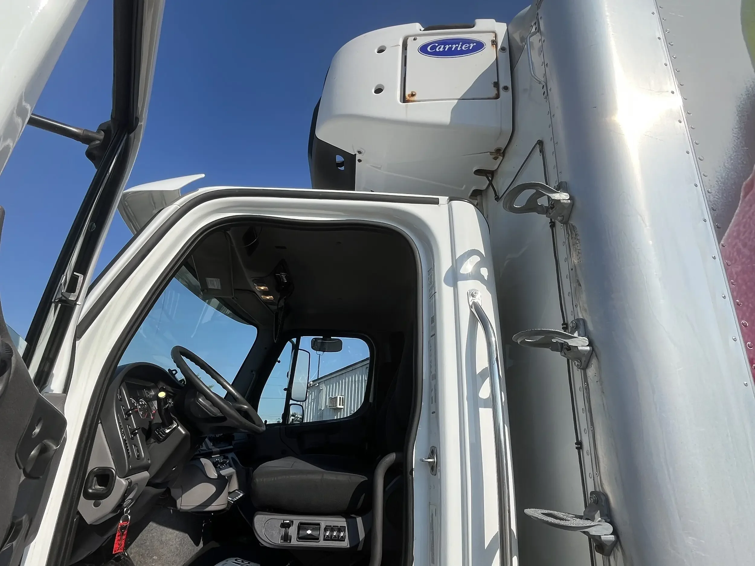 2019 Freightliner M2 106 - image 14