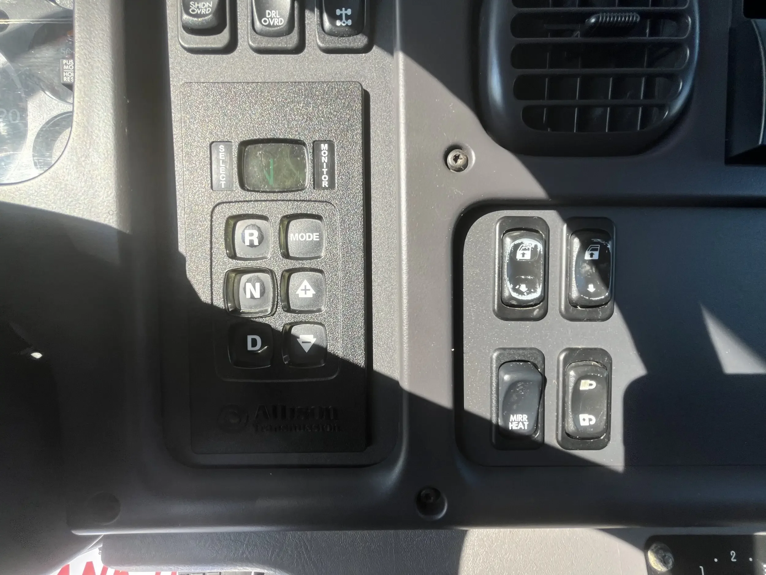 2019 Freightliner M2 106 - image 24