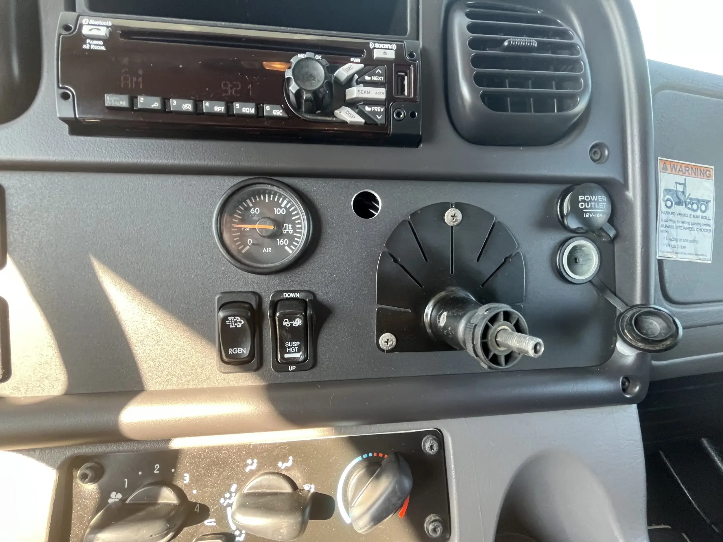 2019 Freightliner M2 106 - image 25