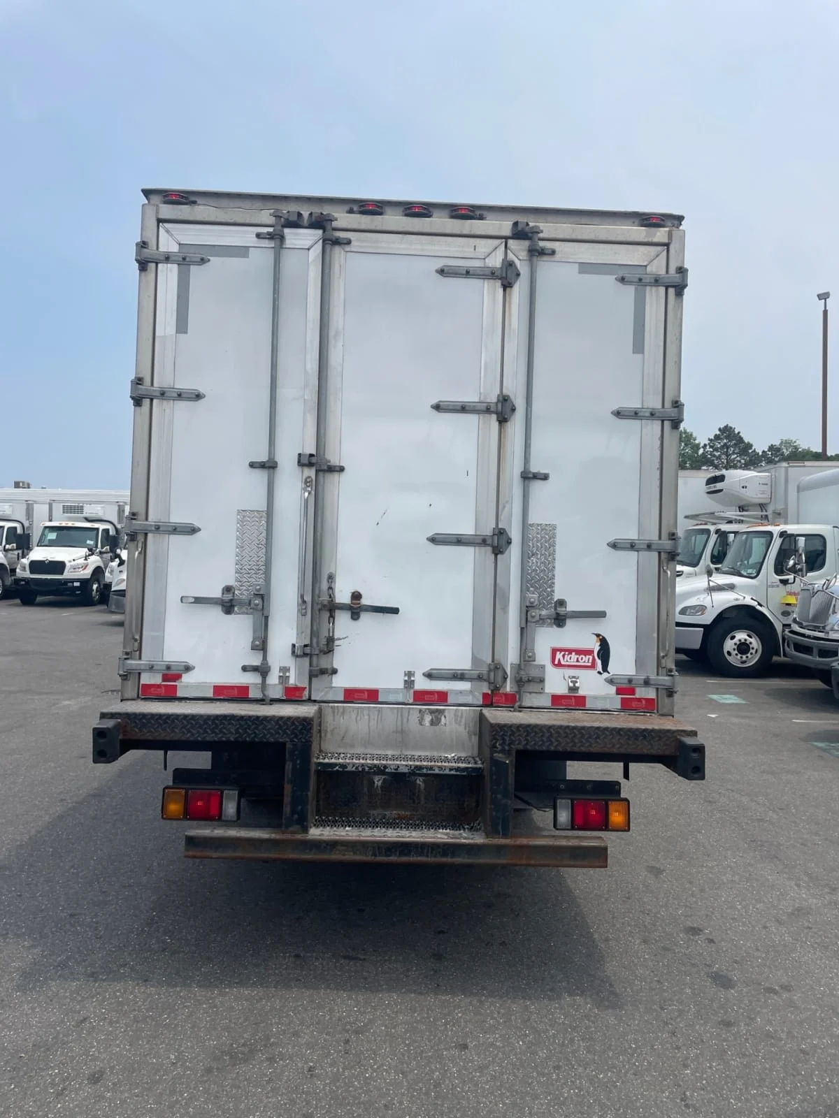 2019 Isuzu NQR - image 5