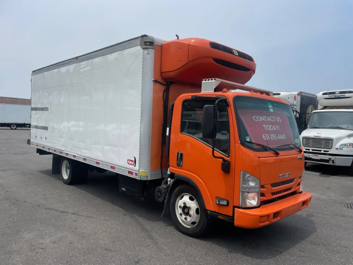 2019 Isuzu NQR - image 3