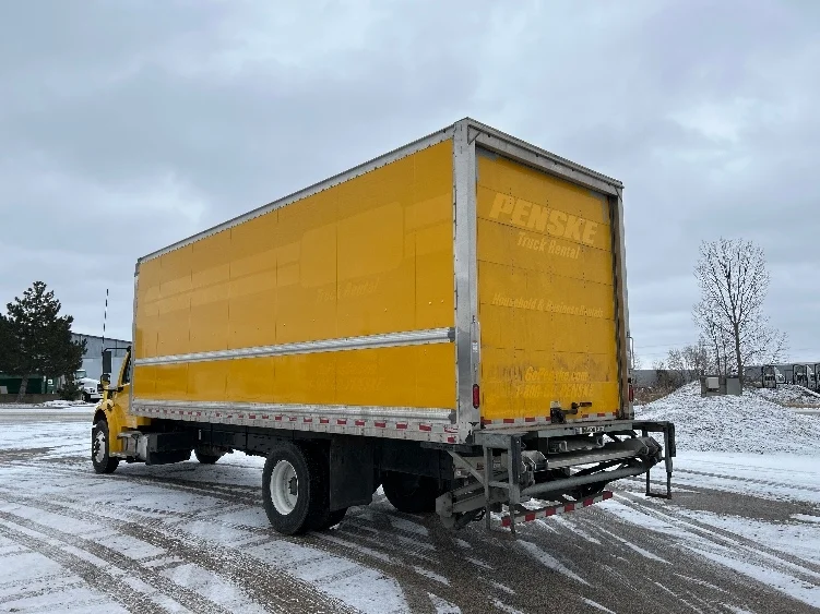 2022 Freightliner M2 106 in Saginaw, MI — photo 6