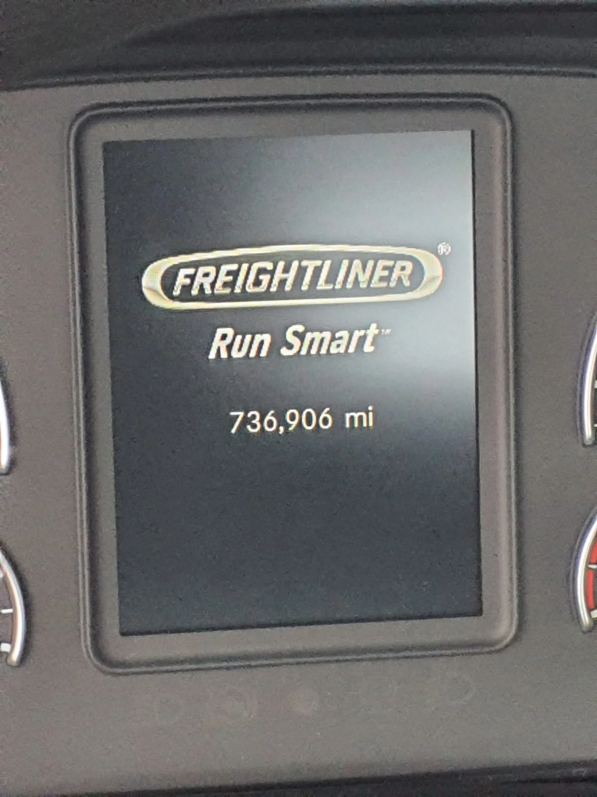 2021 Freightliner Cascadia in Bolingbrook, IL — photo 10