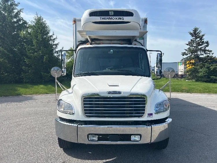 2020 Freightliner eM2 in Elmira, NY — photo 2