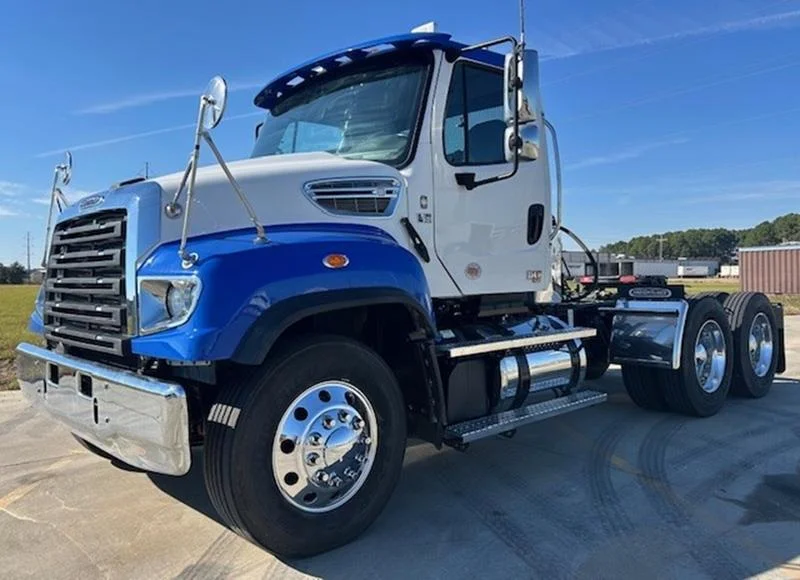 2025 Freightliner 114SD in Jackson