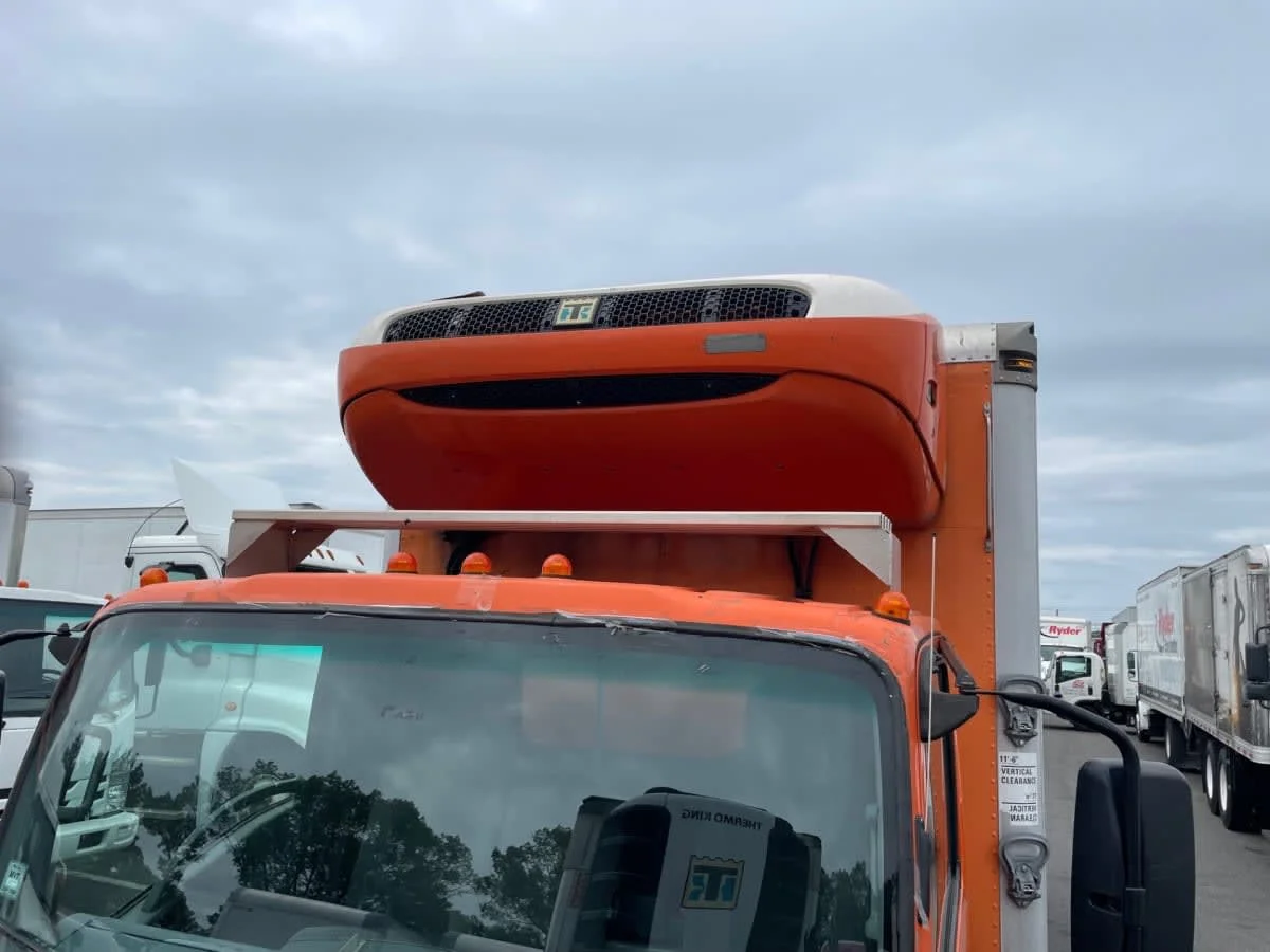 2019 Isuzu NQR in Farmingdale, NY — photo 7