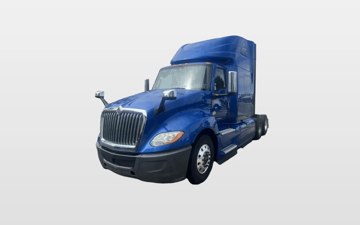 2020 International LT - image 1