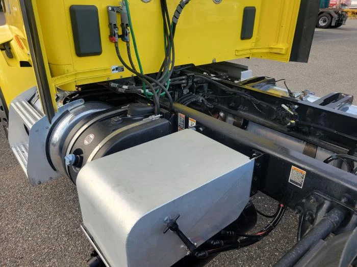 2021 Peterbilt 579 - image 11