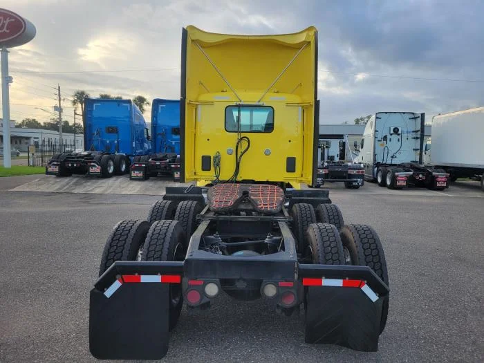 2021 Peterbilt 579 - image 9