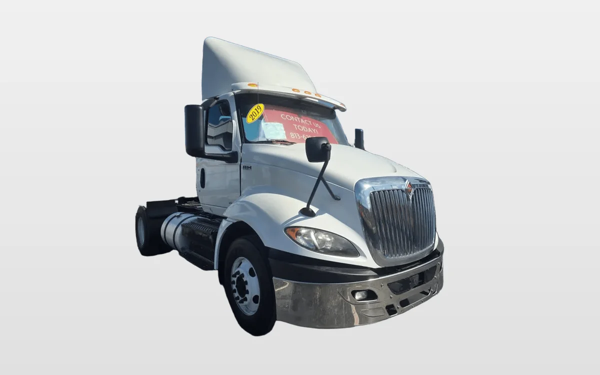 2019 International - image 1