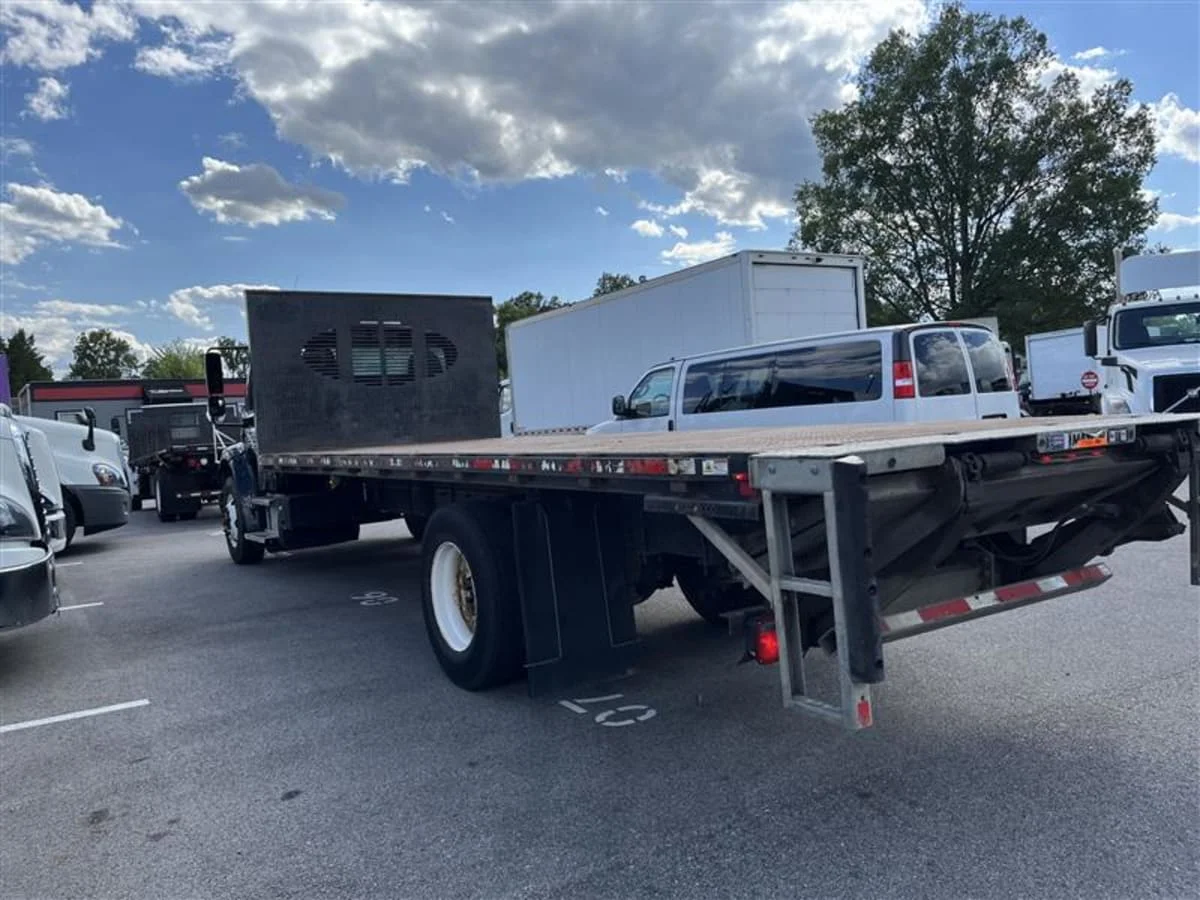 2019 Freightliner M2 106 - image 6