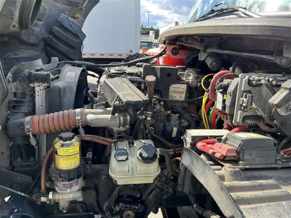 2019 Freightliner M2 106 - image 9
