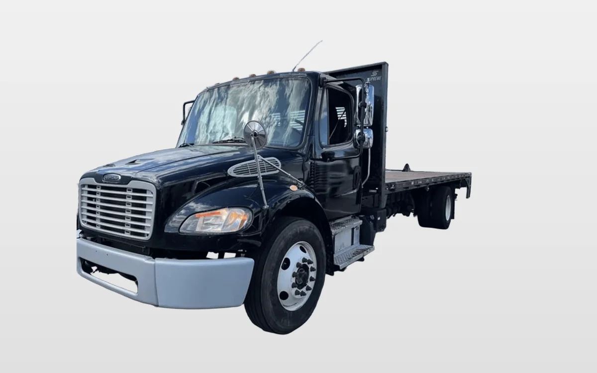 2019 Freightliner M2 106 - image 1