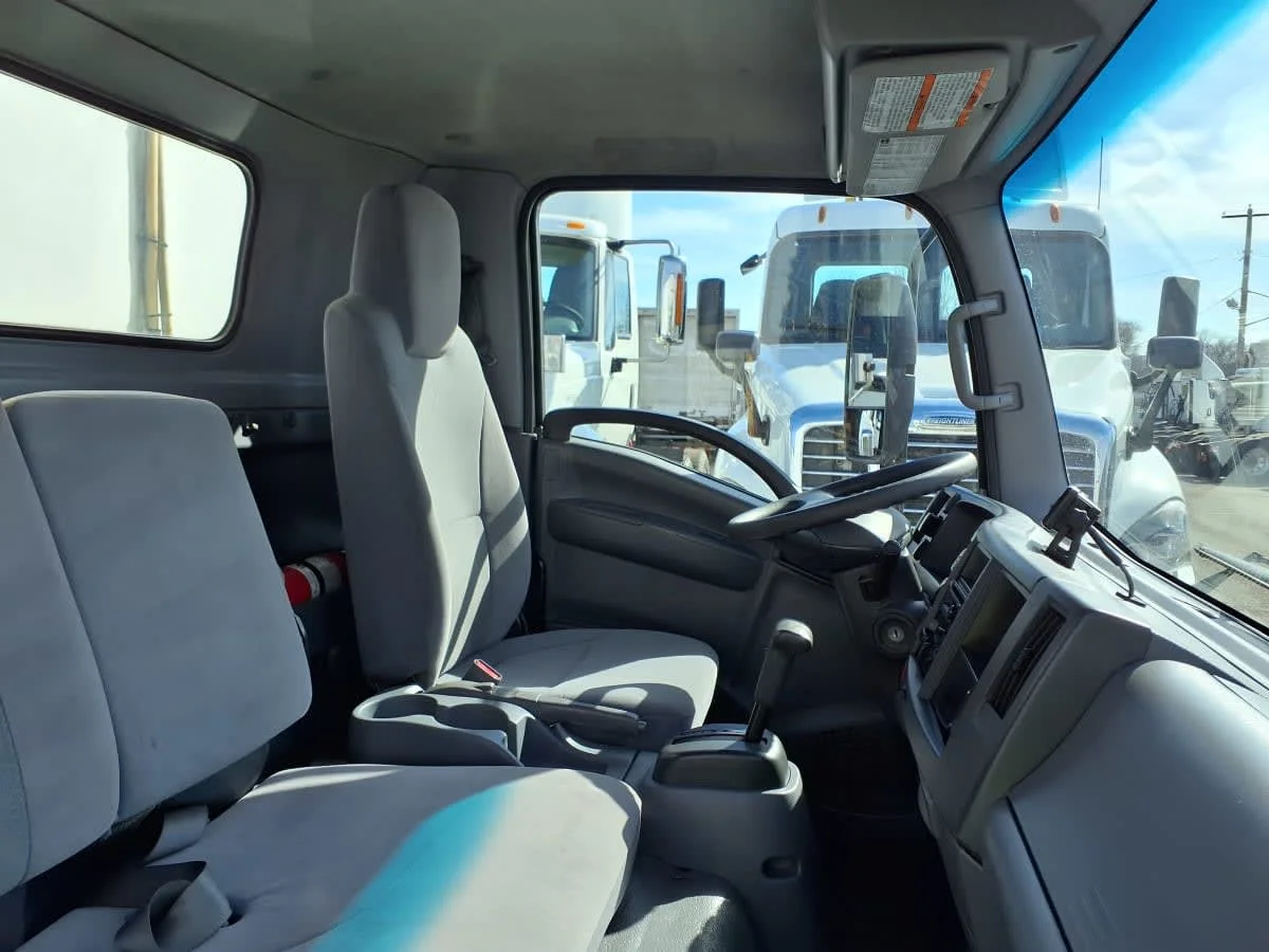 2019 Isuzu NPR - image 8