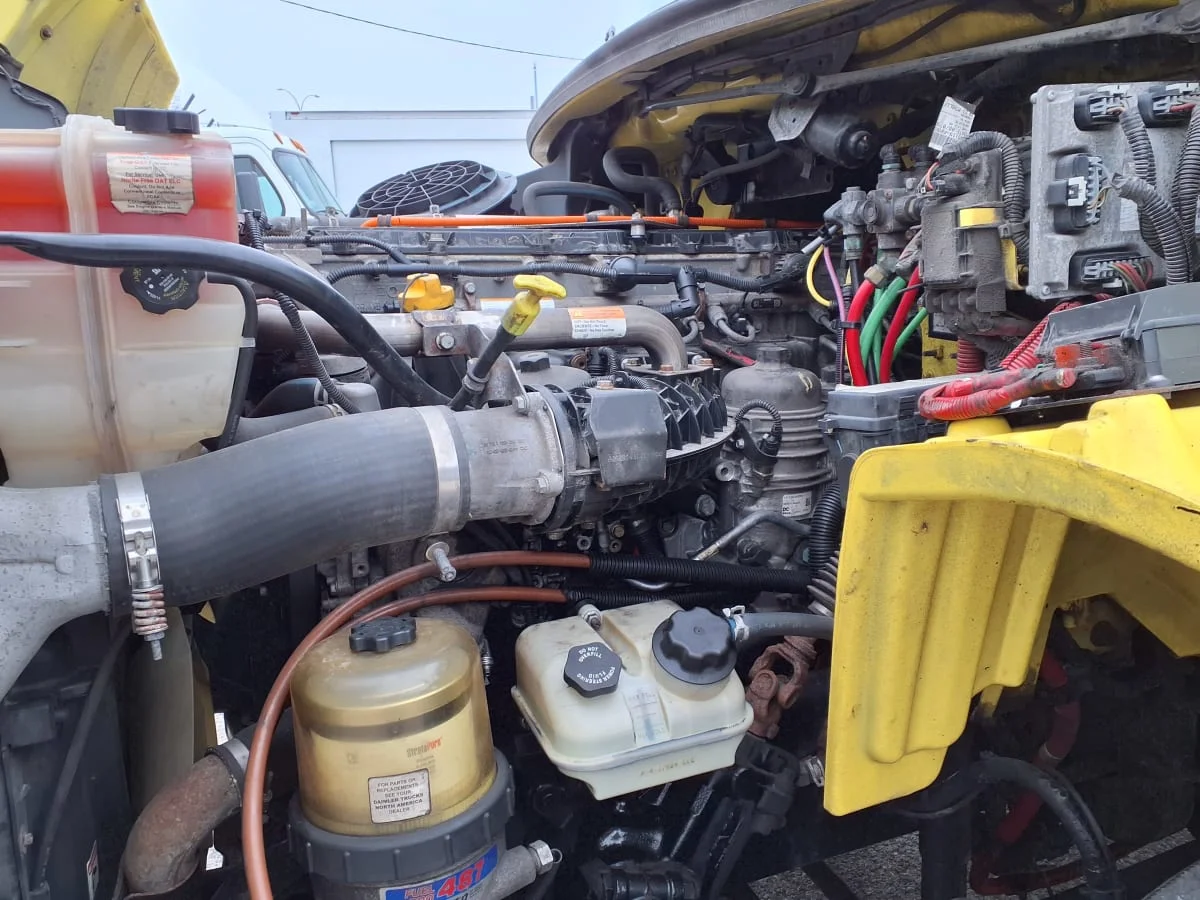 2019 Freightliner M2 112 - image 8