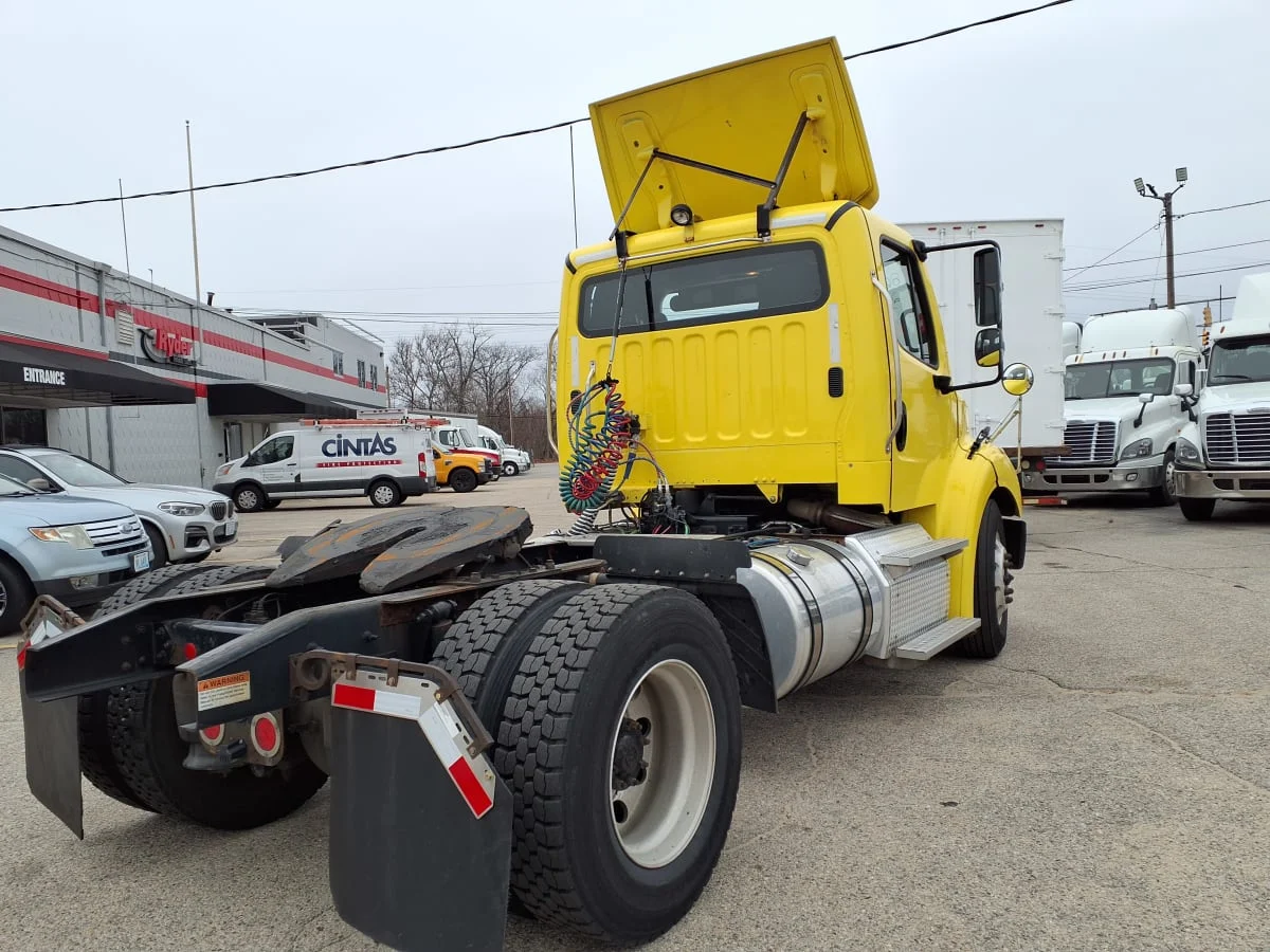 2019 Freightliner M2 112 - image 4