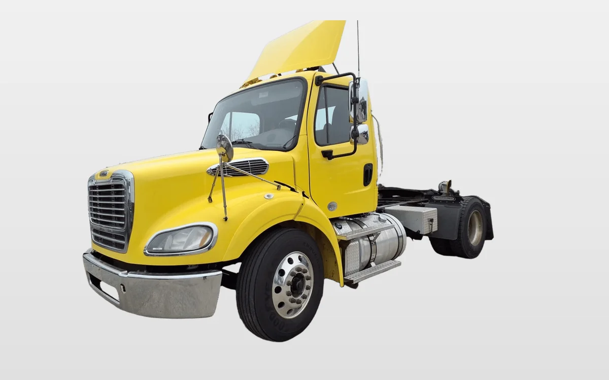 2019 Freightliner M2 112 - image 1